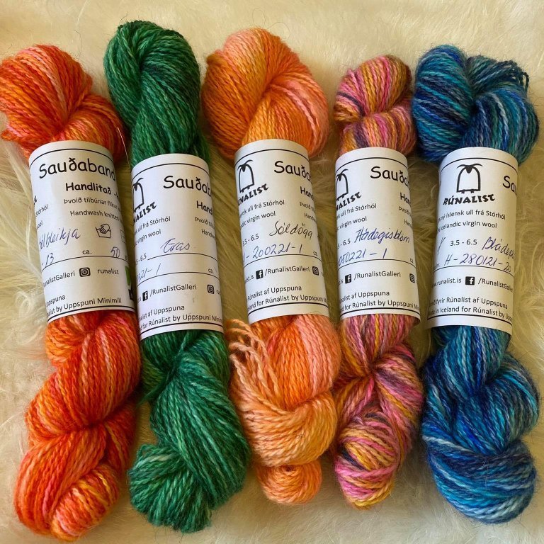 Sauðaband 50 gr dokkur - 2.200.- kr/stk