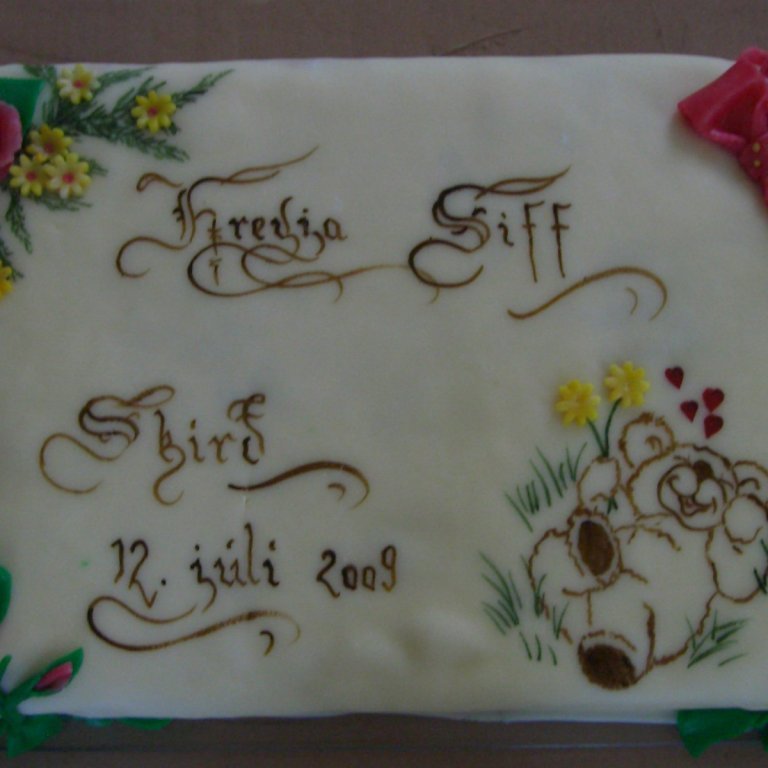 Handskreytt marsipanterta