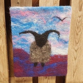 Safnmynd; Grána gamla, flókamynd úr íslenskri ull.